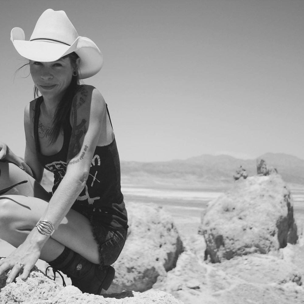 Meet your Posher, Danielle